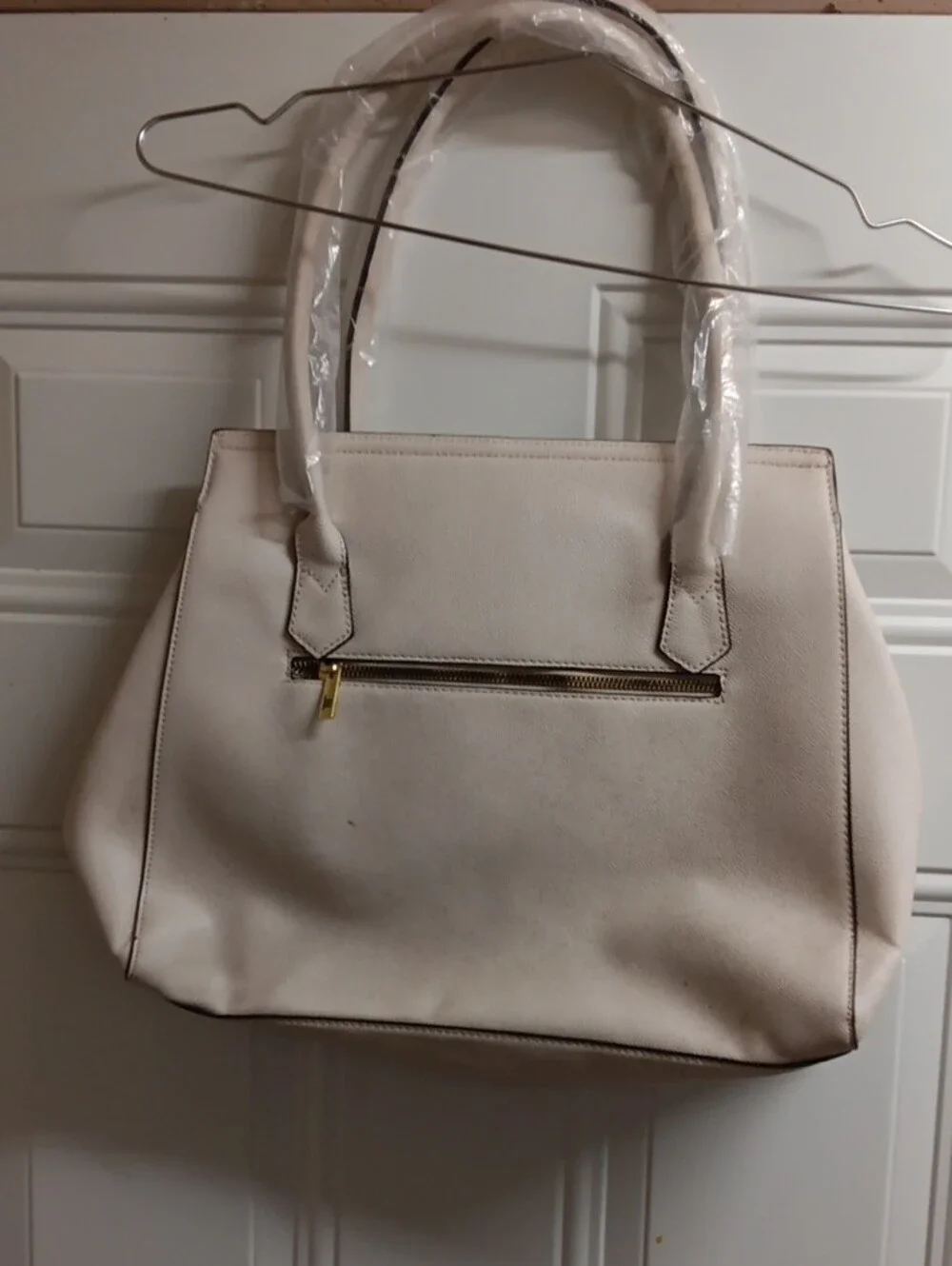 London Fog Ivory Structured Flap-Top Maille Tote